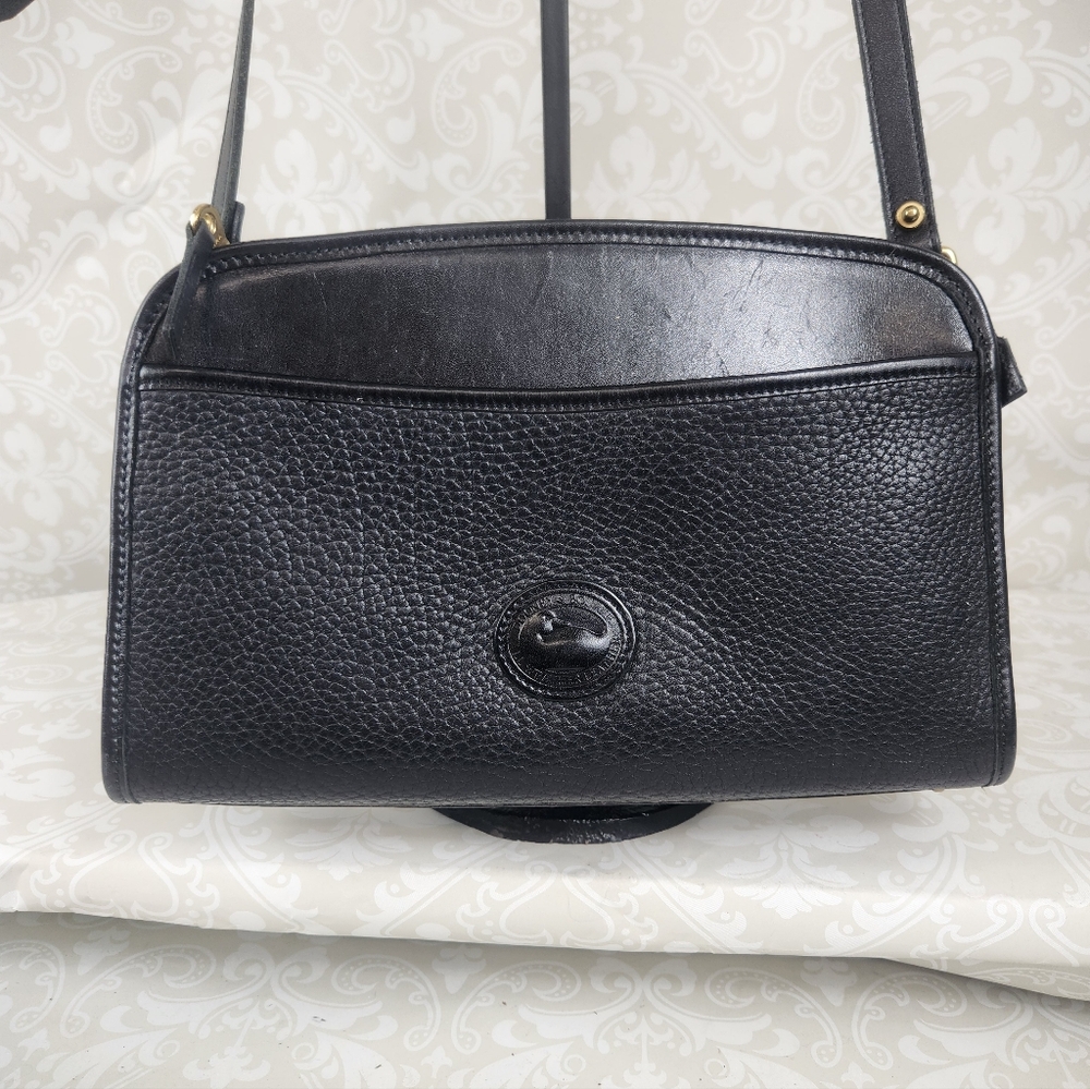 EVC Classic Black Leather Shoulder Bag